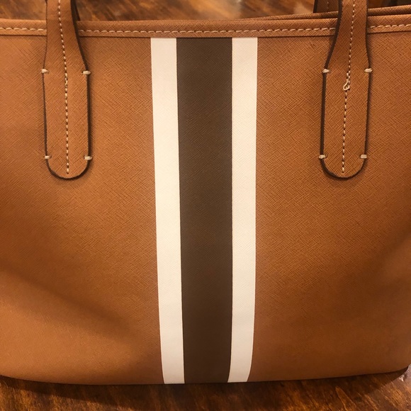 Neely by VNB | “Evie” Tote - Picture 2 of 5